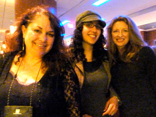 Julie, Gigi, Sophie B'Con - webres